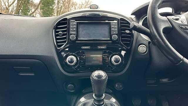 Nissan Juke 1.2 DiG-T N-Connecta 5dr