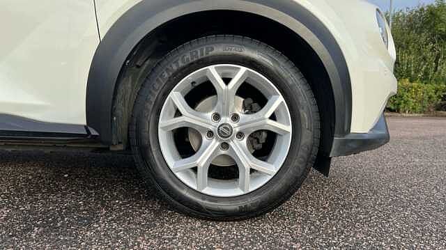 Nissan Juke 1.0 DiG-T 114 N-Connecta 5dr