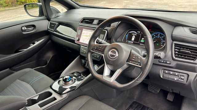 Nissan LEAF Nissan  Hatchback 110kW N-Connecta 39kWh 5dr Auto
