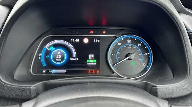 Nissan LEAF Nissan  Hatchback 110kW N-Connecta 39kWh 5dr Auto