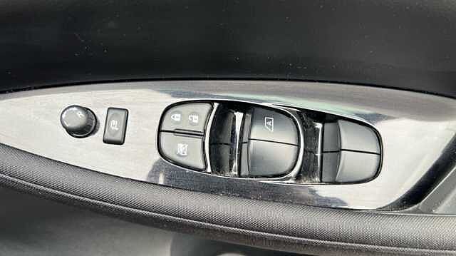 Nissan LEAF Nissan  Hatchback 110kW N-Connecta 39kWh 5dr Auto