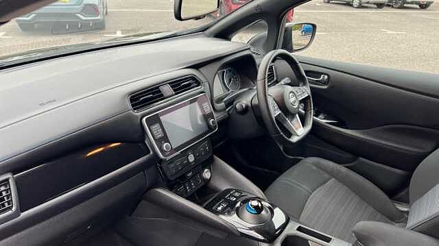 Nissan LEAF Nissan  Hatchback 110kW N-Connecta 39kWh 5dr Auto