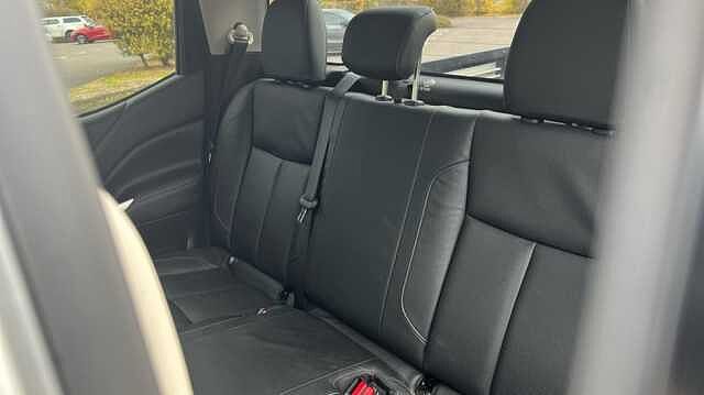 Nissan Navara NAVARA Double Cab Pick Up Tekna 2.3dCi 190 4WD Auto