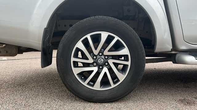 Nissan Navara NAVARA Double Cab Pick Up Tekna 2.3dCi 190 4WD Auto