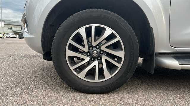 Nissan Navara NAVARA Double Cab Pick Up Tekna 2.3dCi 190 4WD Auto