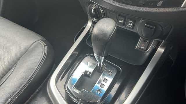 Nissan Navara NAVARA Double Cab Pick Up Tekna 2.3dCi 190 4WD Auto