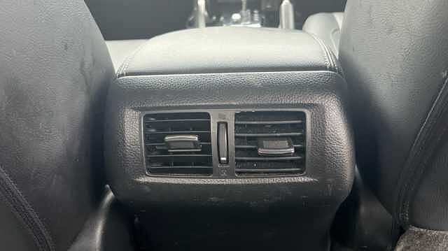 Nissan Navara NAVARA Double Cab Pick Up Tekna 2.3dCi 190 4WD Auto