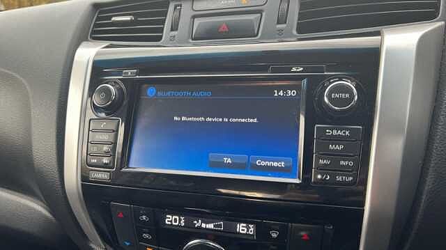 Nissan Navara NAVARA Double Cab Pick Up Tekna 2.3dCi 190 4WD Auto