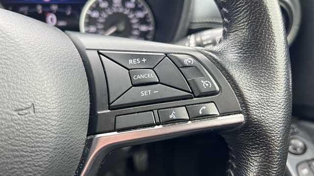 Nissan Juke JUKE 1.0 DiG-T N-Connecta 5dr