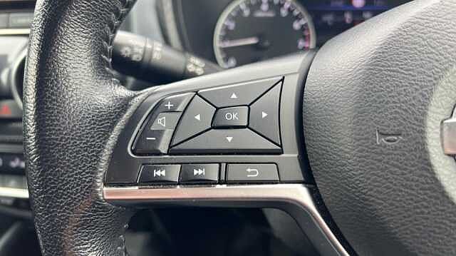 Nissan Juke JUKE 1.0 DiG-T N-Connecta 5dr