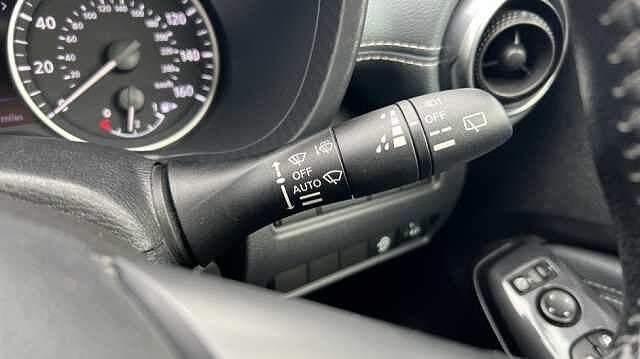 Nissan Juke JUKE 1.0 DiG-T N-Connecta 5dr