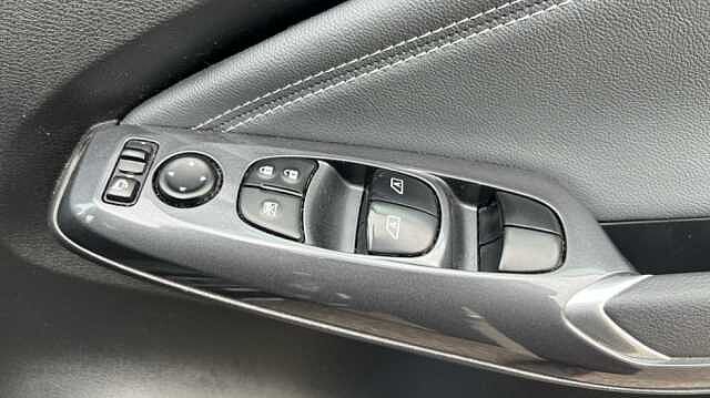 Nissan Juke JUKE 1.0 DiG-T N-Connecta 5dr