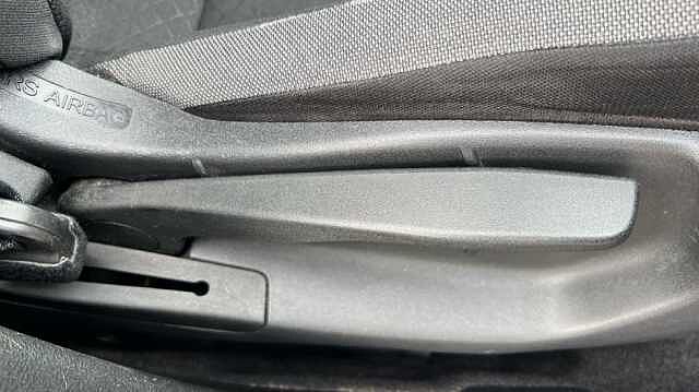 Nissan Juke JUKE 1.0 DiG-T N-Connecta 5dr