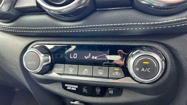 Nissan Juke JUKE 1.0 DiG-T N-Connecta 5dr