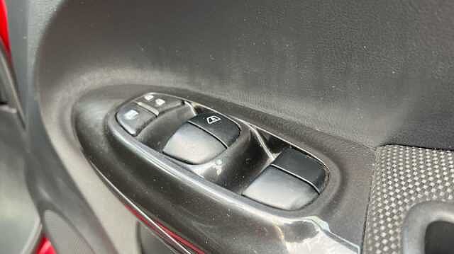 Nissan Juke JUKE 1.6 N-Connecta 5dr Xtronic