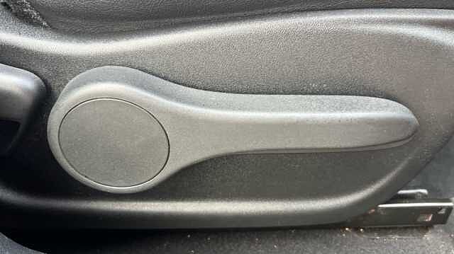 Nissan Juke JUKE 1.6 N-Connecta 5dr Xtronic