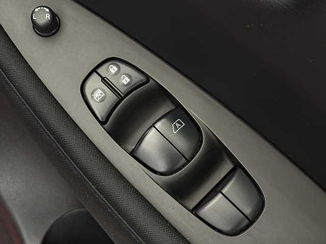 Nissan LEAF 110kW Acenta 39kWh 5dr Auto