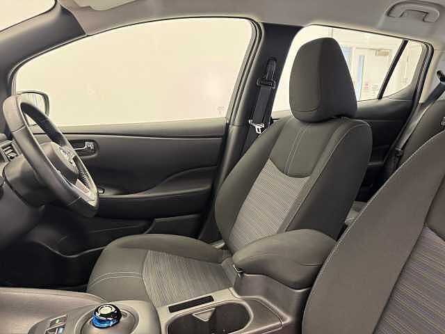 Nissan LEAF 110kW Acenta 40kWh 5dr Auto [6.6kw Charger]