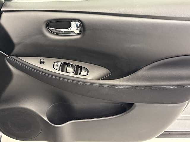 Nissan LEAF 110kW Acenta 40kWh 5dr Auto [6.6kw Charger]