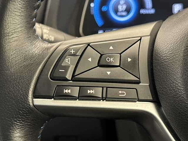 Nissan LEAF 110kW Acenta 40kWh 5dr Auto [6.6kw Charger]