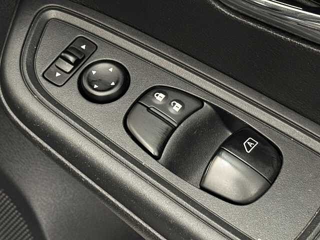 Nissan Micra 0.9 IG-T Acenta 5dr