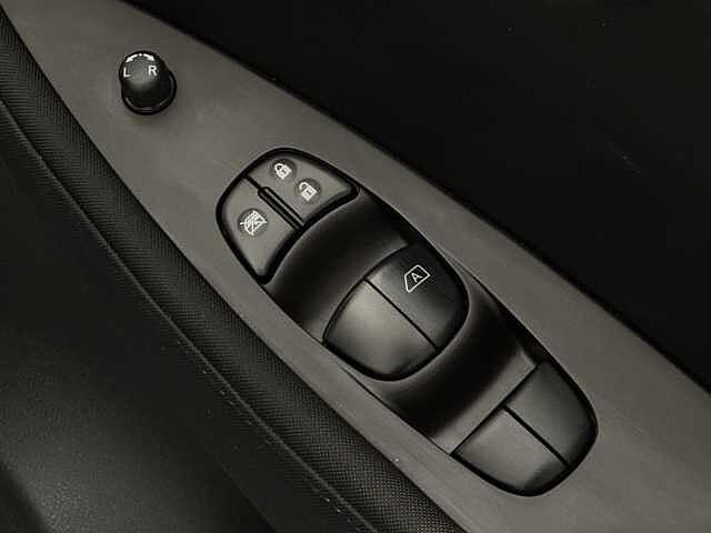 Nissan LEAF 110kW Acenta 39kWh 5dr Auto