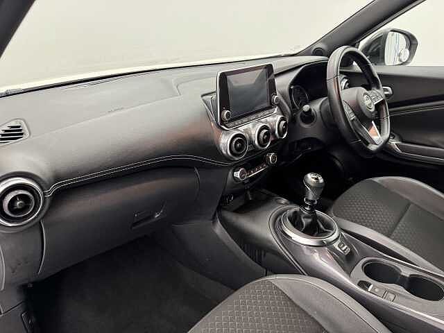 Nissan Juke 1.0 DiG-T 114 N-Connecta 5dr