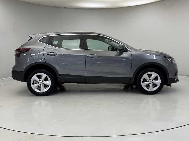 Nissan Qashqai 1.3 DiG-T Acenta Premium 5dr
