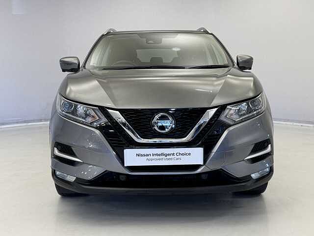 Nissan Qashqai 1.7 dCi N-Connecta 5dr [Glass Roof Pack]