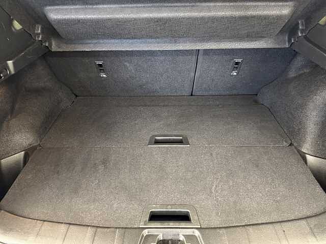 Nissan Qashqai 1.7 dCi N-Connecta 5dr [Glass Roof Pack]