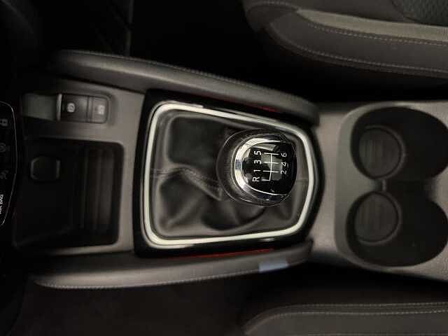 Nissan Qashqai 1.7 dCi N-Connecta 5dr [Glass Roof Pack]