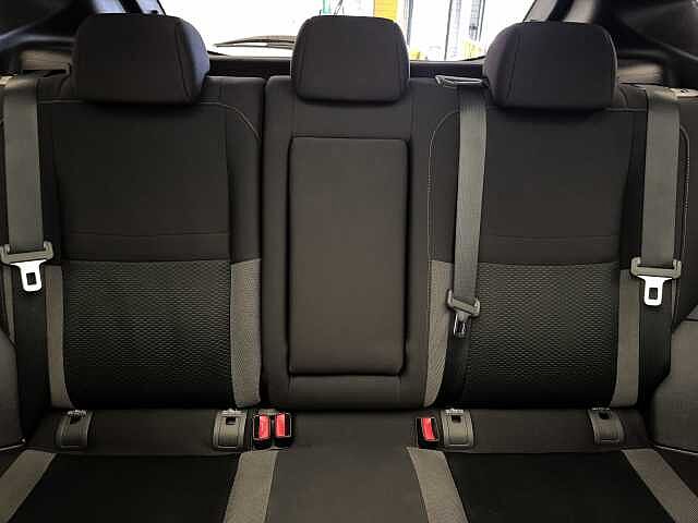 Nissan Qashqai 1.7 dCi N-Connecta 5dr [Glass Roof Pack]