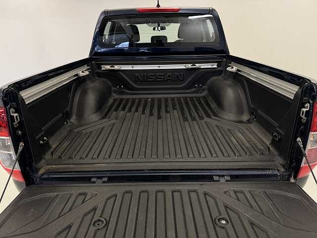 Nissan Navara Double Cab Pick Up Acenta 2.3dCi 163 TT 4WD