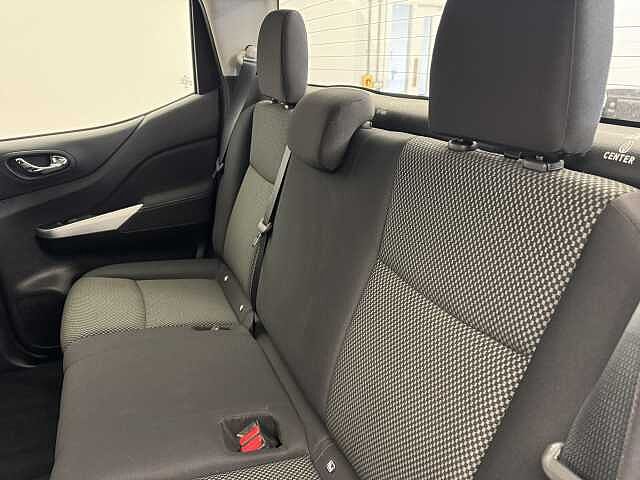 Nissan Navara Double Cab Pick Up Acenta 2.3dCi 163 TT 4WD