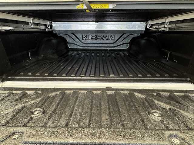 Nissan Navara Double Cab Pick Up Tekna 2.3dCi 190 4WD Auto