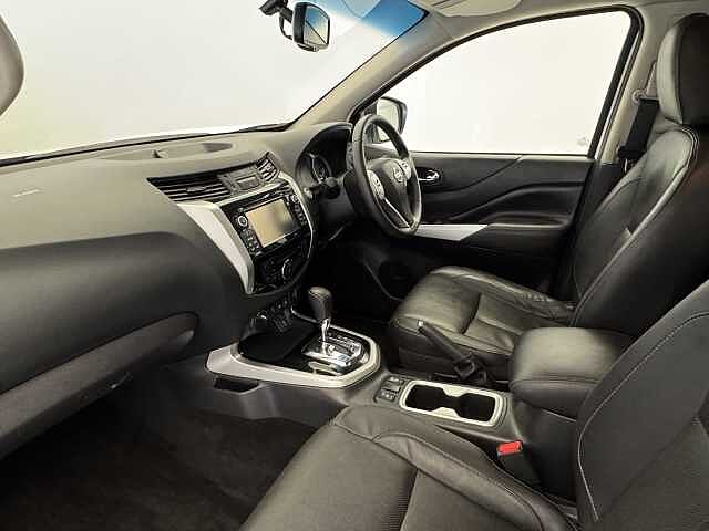 Nissan Navara Double Cab Pick Up Tekna 2.3dCi 190 4WD Auto