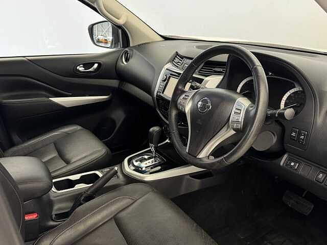 Nissan Navara Double Cab Pick Up Tekna 2.3dCi 190 4WD Auto