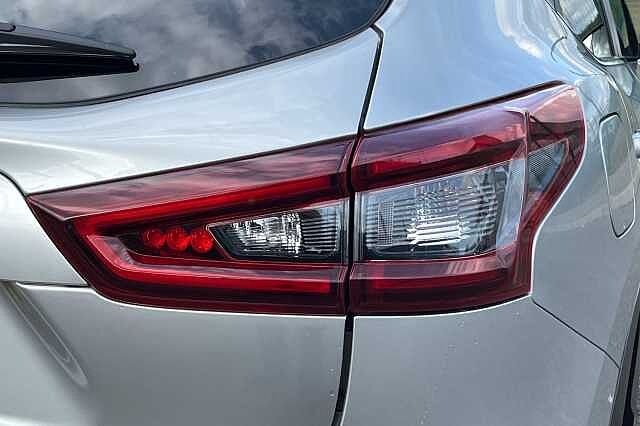 Nissan Qashqai 1.3 Dig T N Connecta Suv 5dr Petrol Dct Auto Euro 6 (s/s) (160 Ps)
