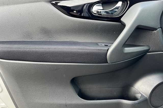 Nissan Qashqai 1.3 Dig T N Connecta Suv 5dr Petrol Dct Auto Euro 6 (s/s) (160 Ps)