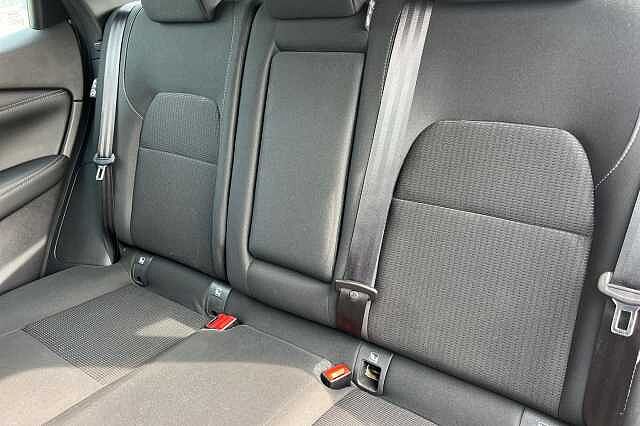 Nissan Qashqai 1.3 Dig T Mhev Acenta Premium Suv 5dr Petrol Hybrid Manual Euro 6 (s/s) (140 Ps)