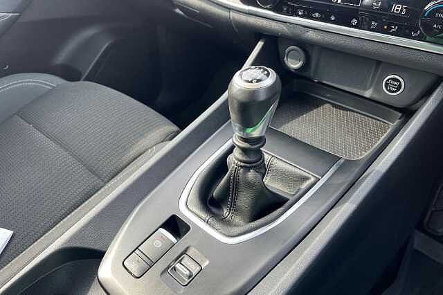 Nissan Qashqai 1.3 Dig T Mhev Acenta Premium Suv 5dr Petrol Hybrid Manual Euro 6 (s/s) (140 Ps)