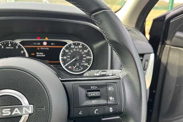 Nissan Qashqai 1.3 Dig T Mhev Acenta Premium Suv 5dr Petrol Hybrid Manual Euro 6 (s/s) (140 Ps)