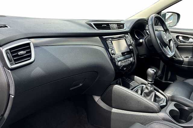 Nissan Qashqai 1.2 Dig T Tekna Suv 5dr Petrol Manual Euro 6 (s/s) (115 Ps)
