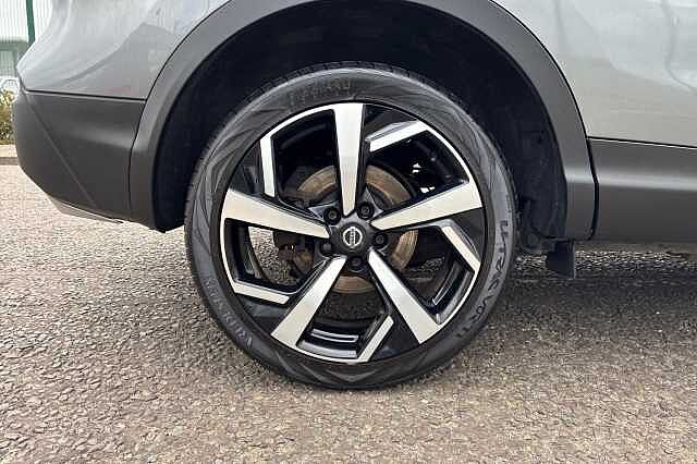 Nissan Qashqai 1.2 Dig T Tekna Suv 5dr Petrol Manual Euro 6 (s/s) (115 Ps)