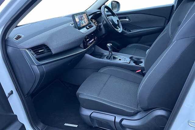 Nissan Qashqai 1.3 DiG-T MH Acenta Premium 5dr