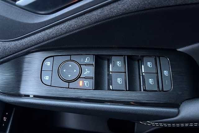 Nissan Qashqai 1.3 DiG-T MH Acenta Premium 5dr