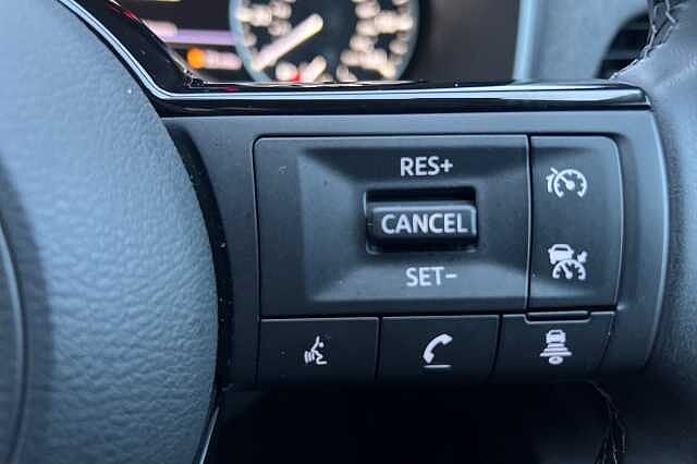 Nissan Qashqai 1.3 DiG-T MH Acenta Premium 5dr