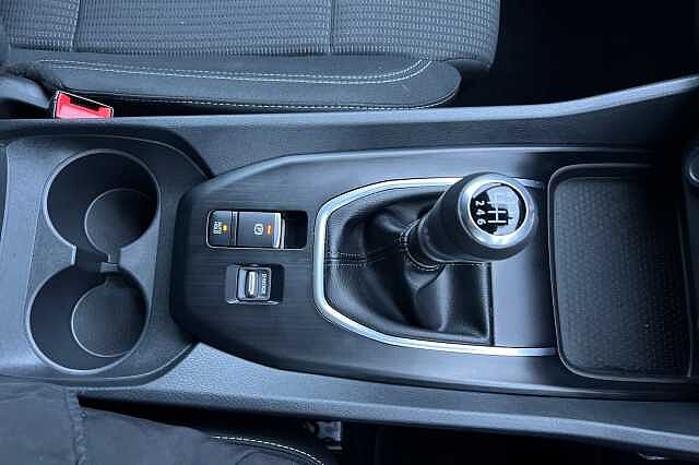 Nissan Qashqai 1.3 DiG-T MH Acenta Premium 5dr