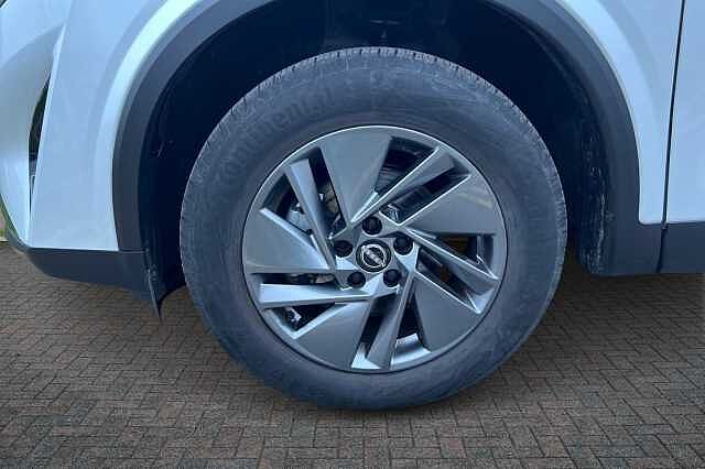 Nissan Qashqai 1.3 DiG-T MH Acenta Premium 5dr