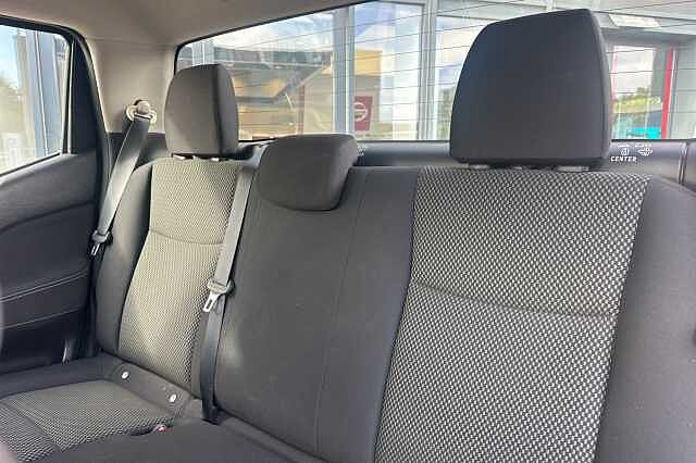 Nissan Navara Double Cab Pick Up Acenta 2.3dCi 163 TT 4WD